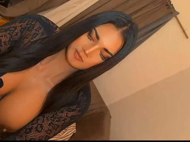 Live sex webcam photo for Xfantasymistress #292250845