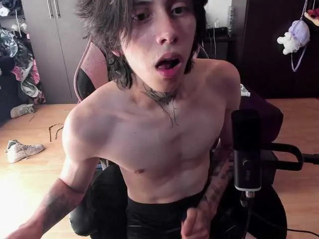 Live sex webcam photo for XiceBoy #292578463