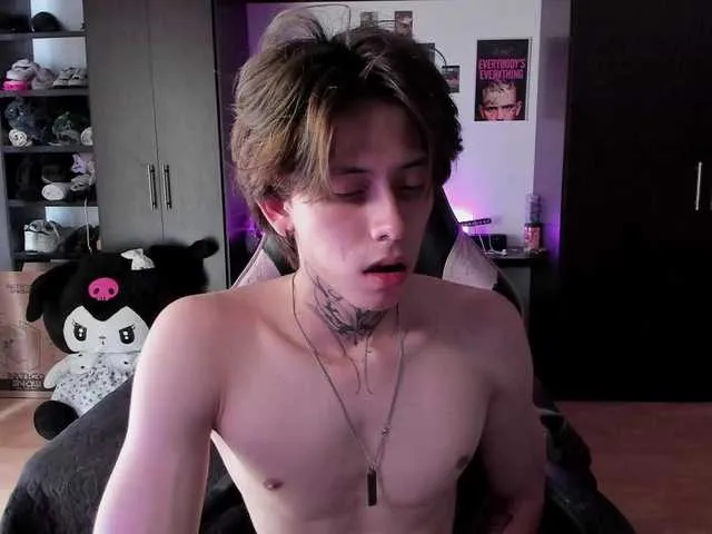 Live sex webcam photo for XiceBoy #292985516
