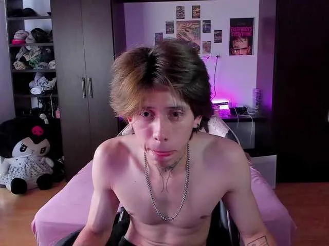 Live sex webcam photo for XiceBoy #293118420