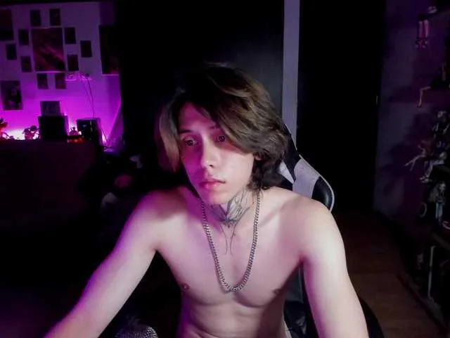 Live sex webcam photo for XiceBoy #293651601