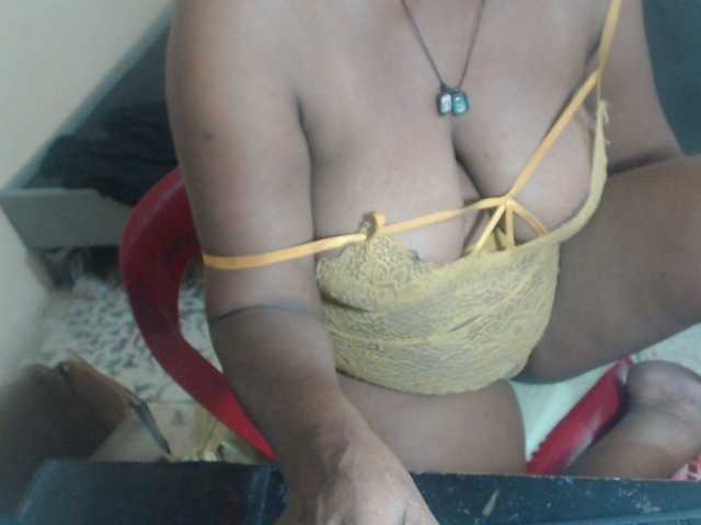 Live sex webcam photo for Ximena069 #276143128