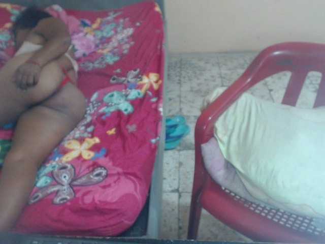 Live sex webcam photo for Ximena069 #276352167