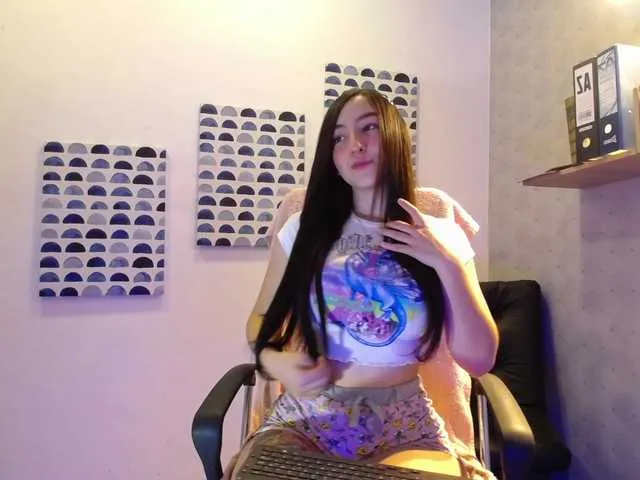 Live sex webcam photo for XimenaCollin #271973040