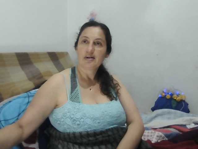 Live sex webcam photo for Ximenajimenez #276623606