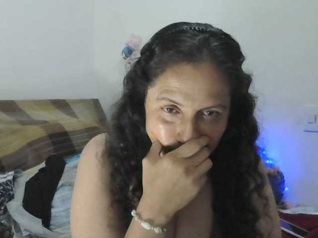 Live sex webcam photo for Ximenajimenez #276735700