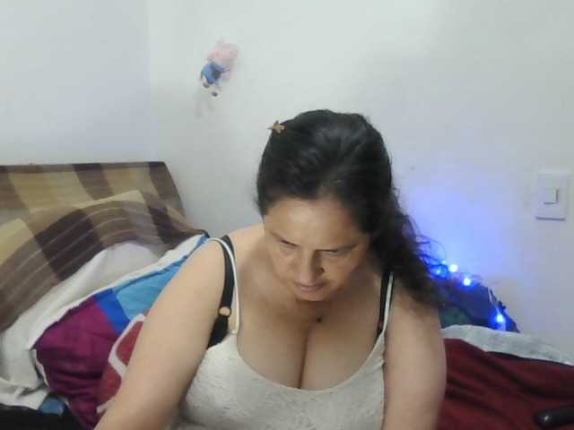 Live sex webcam photo for Ximenajimenez #276791883