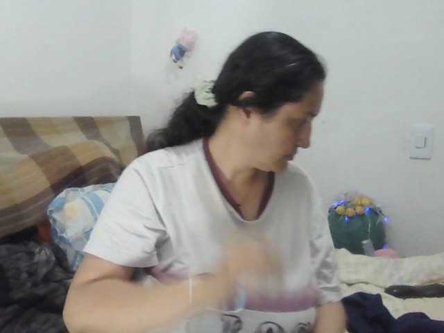 Live sex webcam photo for Ximenajimenez #276839297