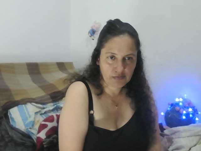 Live sex webcam photo for Ximenajimenez #276840652