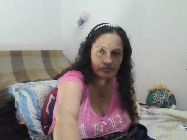 Live sex webcam photo for Ximenajimenez #276931528