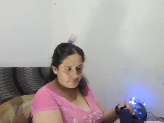 Live sex webcam photo for Ximenajimenez #277102140