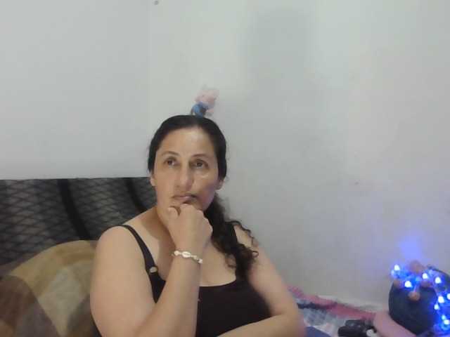 Live sex webcam photo for Ximenajimenez #277307087