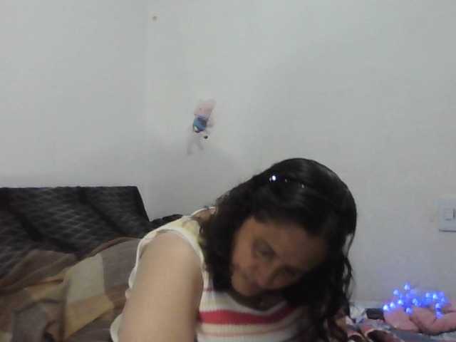 Live sex webcam photo for Ximenajimenez #277458154