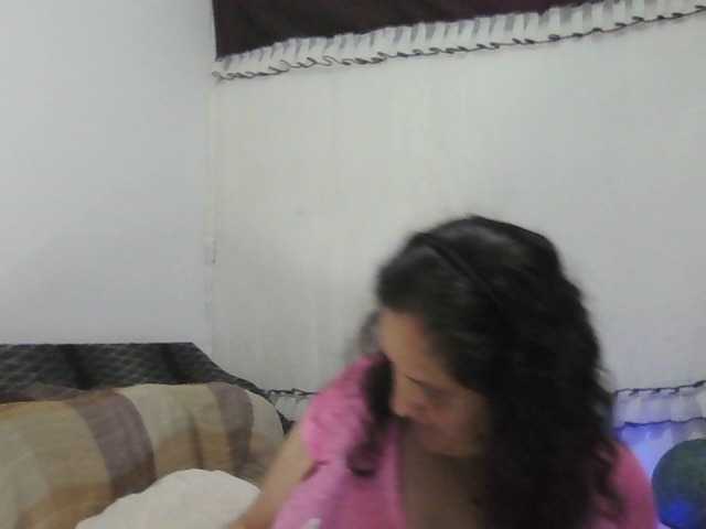 Live sex webcam photo for Ximenajimenez #277505260