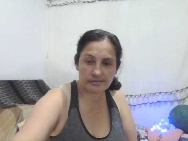 Live sex webcam photo for Ximenajimenez #277578839