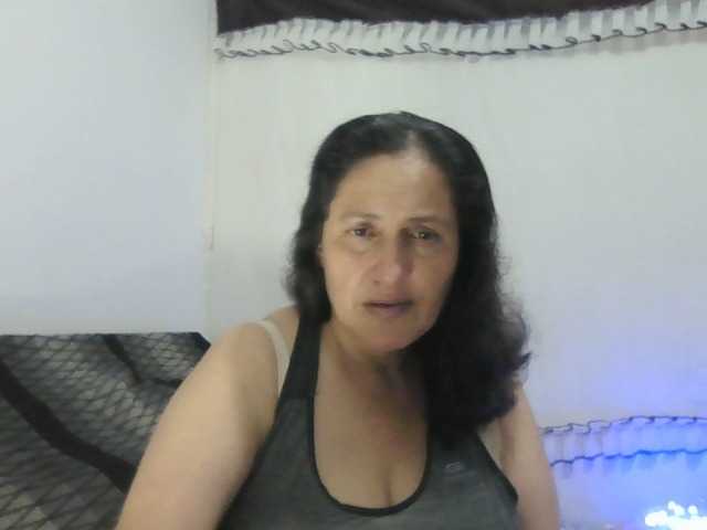 Live sex webcam photo for Ximenajimenez #277640450