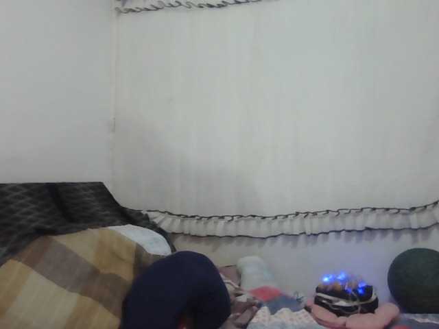 Live sex webcam photo for Ximenajimenez #277787170