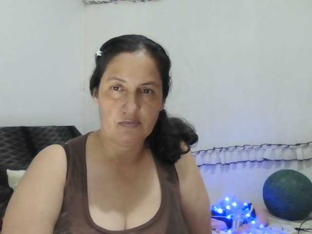 Live sex webcam photo for Ximenajimenez #278065995