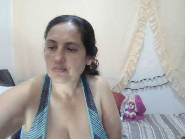 Live sex webcam photo for Ximenajimenez #290147174