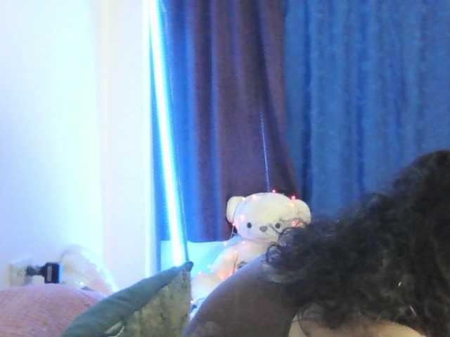 Live sex webcam photo for Ximenajimenez #290245444