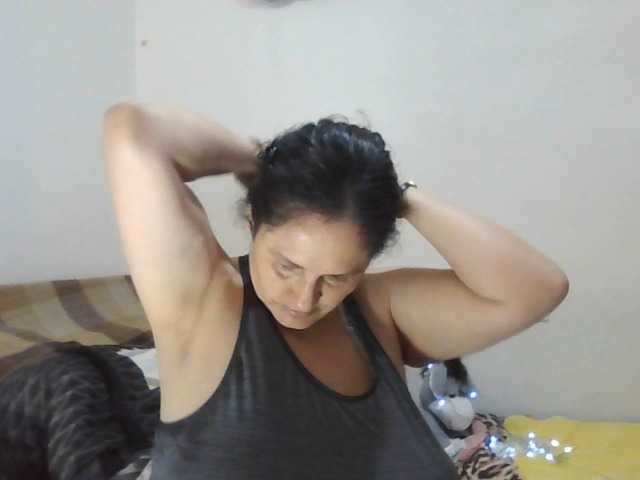 Live sex webcam photo for Ximenajimenez #290693373