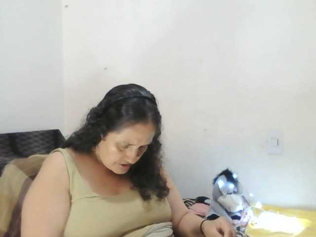 Live sex webcam photo for Ximenajimenez #290735032