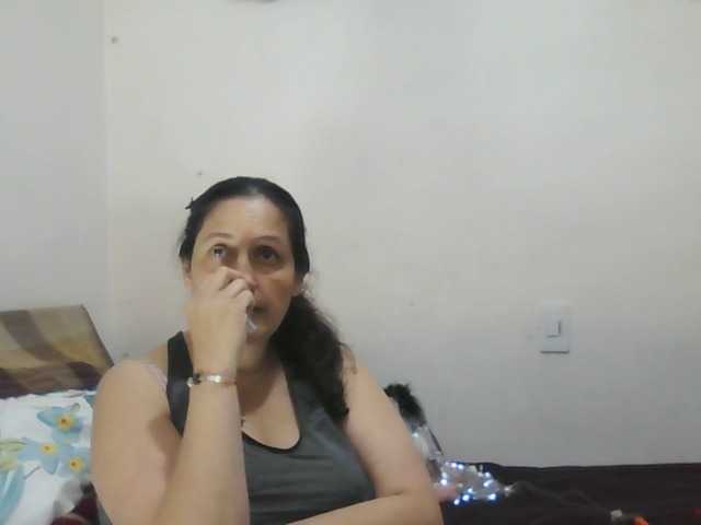 Live sex webcam photo for Ximenajimenez #290850330