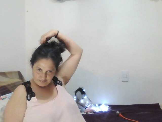 Live sex webcam photo for Ximenajimenez #290922892