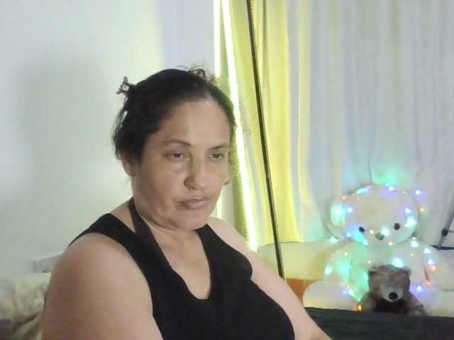 Live sex webcam photo for Ximenajimenez #291362370