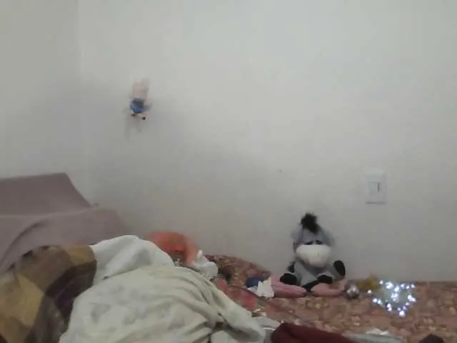 Live sex webcam photo for Ximenajimenez #291958119