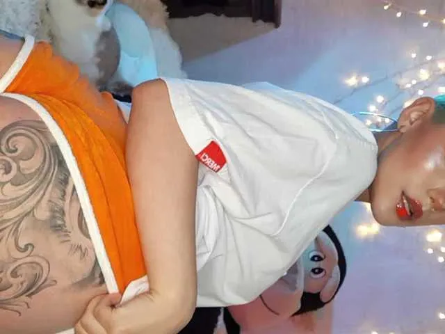 Live sex webcam photo for Xleeloox #273820740