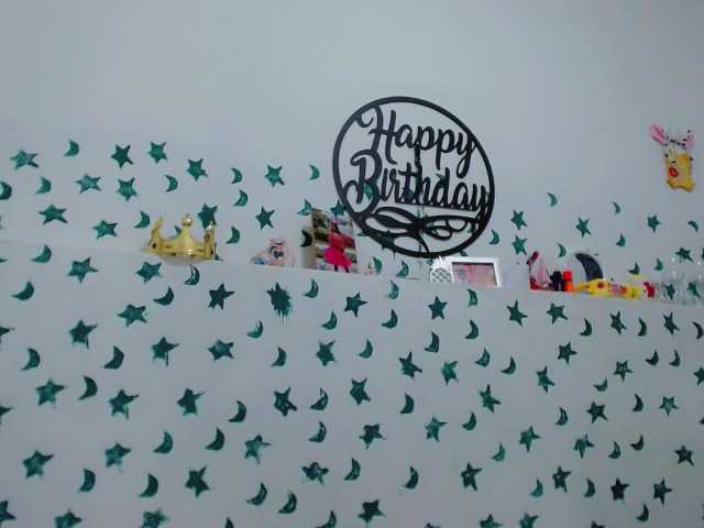 Live sex webcam photo for XoXoCuteTeen4 #273277111