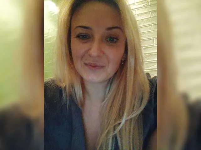 Live sex webcam photo for XswetaX #272112654