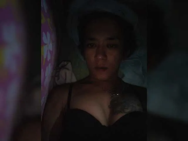 Live sex webcam photo for XtatsenjhayX #278116220