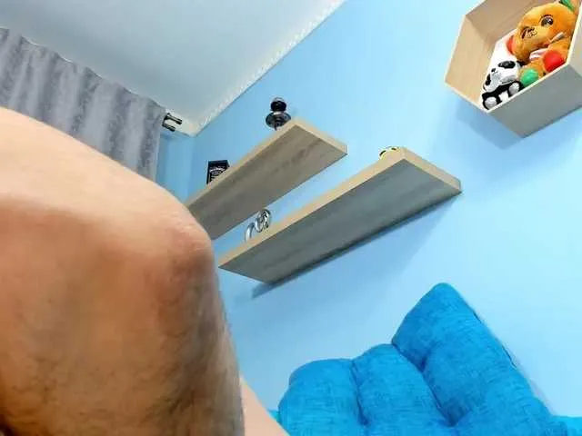 Live sex webcam photo for XtremeMuscles #275755881