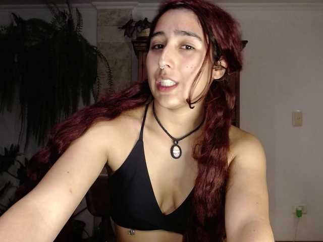 Live sex webcam photo for Xue-Eklov #290163306