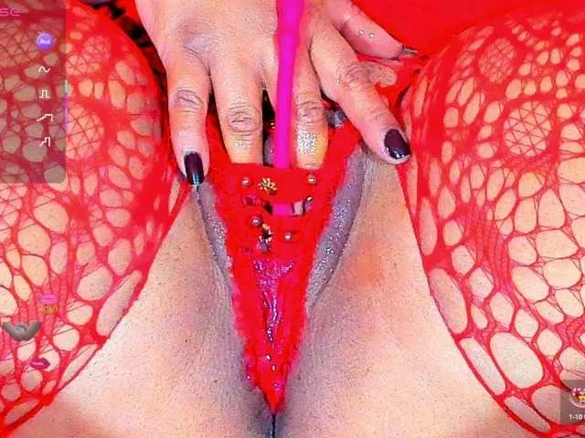 Live sex webcam photo for XxXbrunettesquirtxXx #291774854