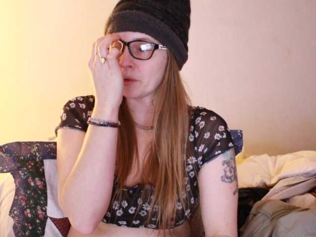 Live sex webcam photo for XxpixeyxX #288076555