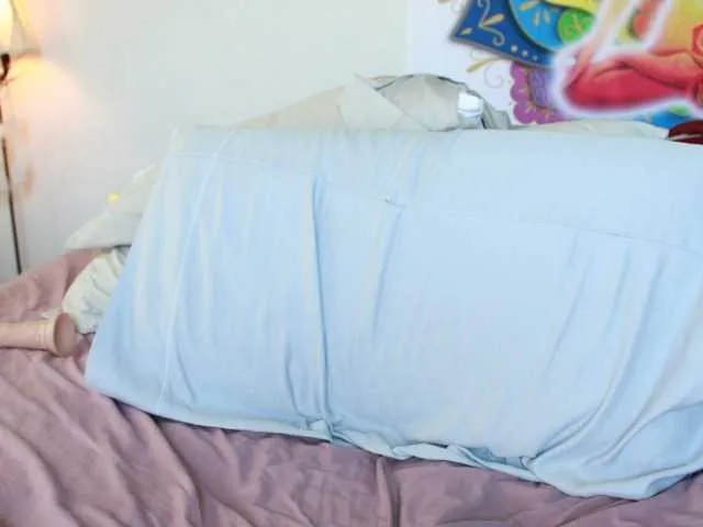 Live sex webcam photo for XxpixeyxX #289443270