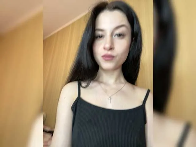 Live sex webcam photo for XyLiGANOCHKAA #275620433