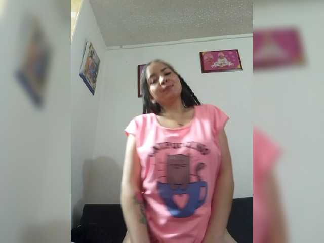 Live sex webcam photo for YESYLEONELA #272837596