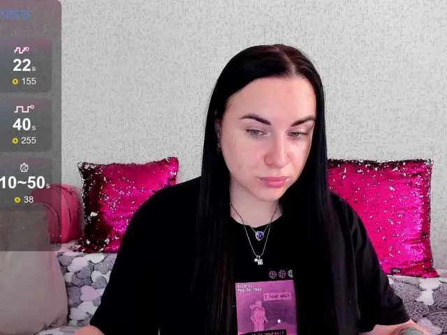 Live sex webcam photo for YURIEVNA13 #278087395