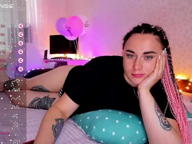 Live sex webcam photo for YURIEVNA13 #288002157