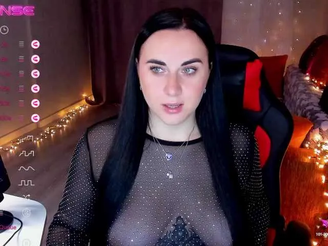 Live sex webcam photo for YURIEVNA13 #289782657