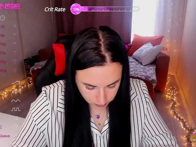 Live sex webcam photo for YURIEVNA13 #290035334