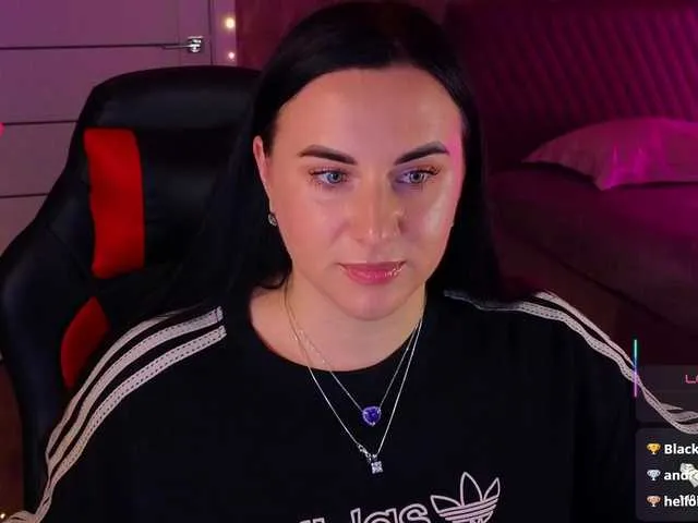 Live sex webcam photo for YURIEVNA13 #291128862