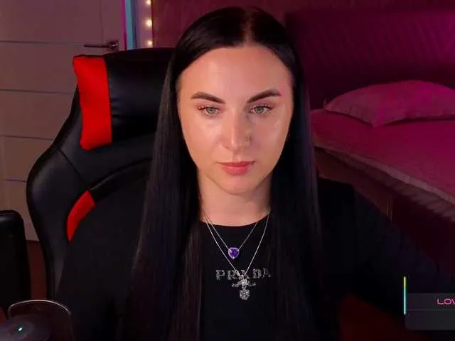 Live sex webcam photo for YURIEVNA13 #291221204