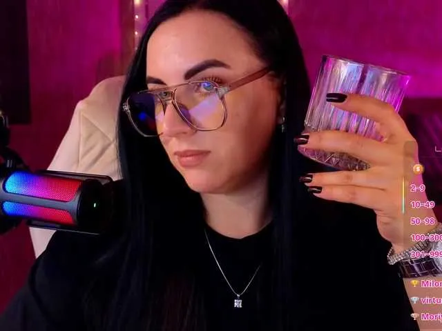 Live sex webcam photo for YURIEVNA13 #291504492