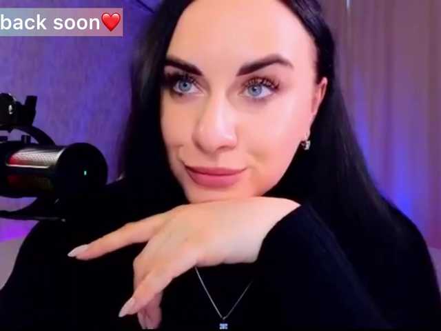 Live sex webcam photo for YURIEVNA13 #292429722