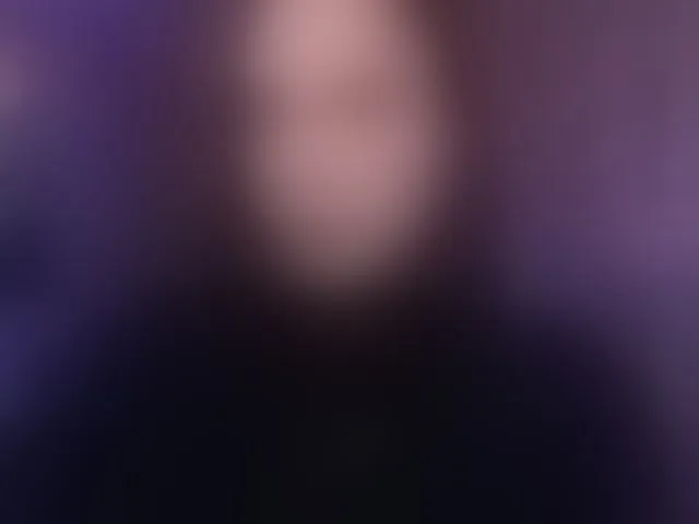 Live sex webcam photo for YURIEVNA13 #292480309